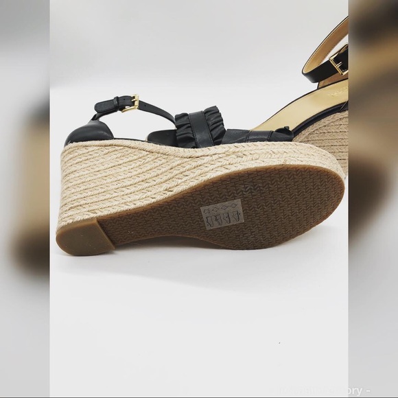 Michael Kors Bella Ruched Leather Wedge Sandal - Picture 5 of 5